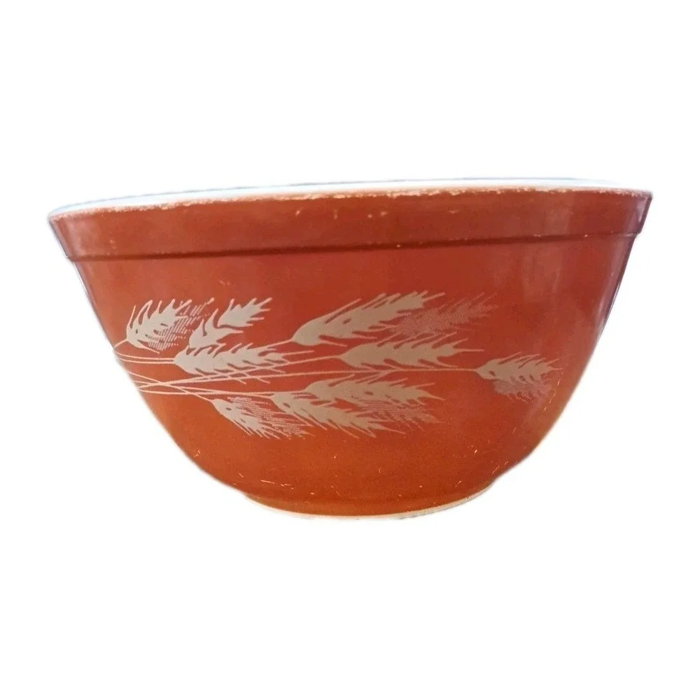 Vintage PYREX Autumn Harvest Wheat Pattern  Mixing Bowl #402, 1.5‎ L